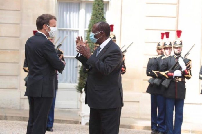 Macron a demandé à Ouattara de se retirer, ce dernier a refusé!