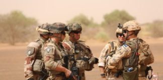 Mali : Deux soldats français tués dans l'explosion d'un engin