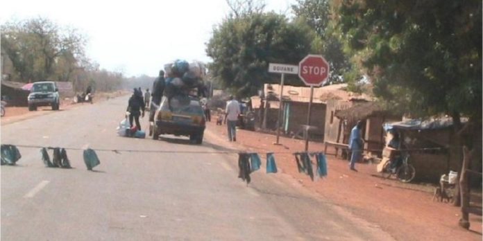 La réouverture « sans délai » de la frontière de la Guinée avec le Sénégal exigée
