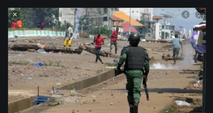Amnesty dénonce «des tirs à balles réelles» des forces de sécurité guinéennes
