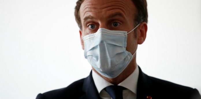 Covid-19: Emmanuel Macron reprend la main