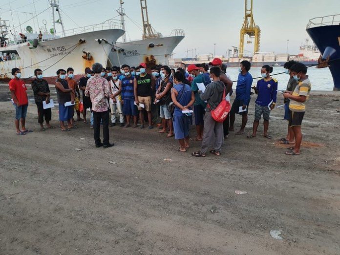 13 Indonésiens d’un bateau de pêche chinois rapatriés du Sénégal