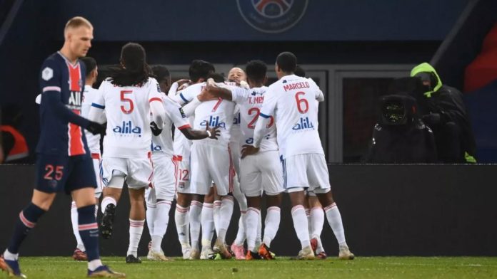 Ligue 1 : le PSG chute face à l'OL