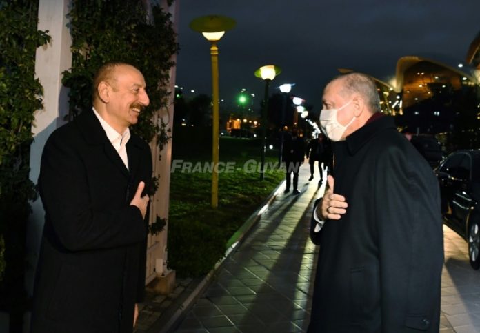 Le président Erdogan en Azerbaïdjan pour fêter la 