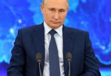 Poutine signe une loi donnant une immunité à vie aux anciens présidents