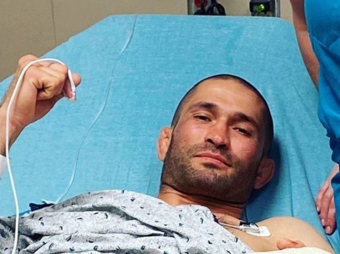MMA : Il perd son doigt en plein combat !