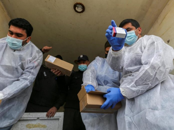 Covid-19 dans la bande de Gaza: les vaccins peinent à arriver