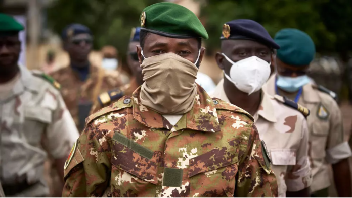 L’Union africaine suspend le Mali mais ne sanctionne pas les auteurs du nouveau coup d’État