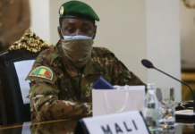 Mali: Assimi Goïta a reçu une délégation de la CMA en présence de Choguel Maïga