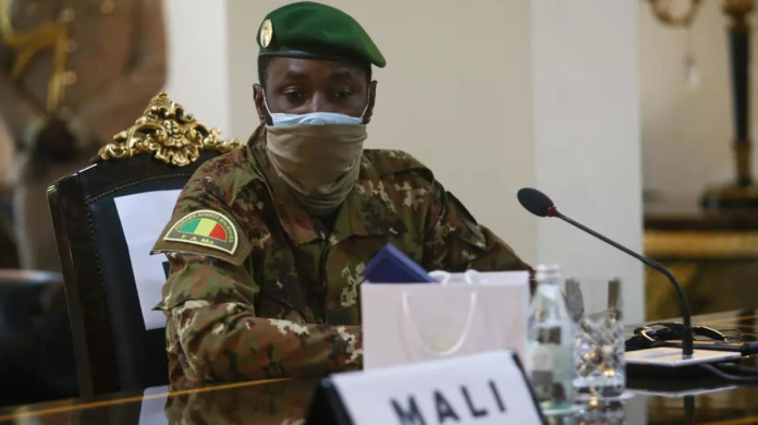 Mali: Assimi Goïta a reçu une délégation de la CMA en présence de Choguel Maïga