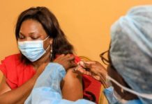 Coronavirus : 600 millions d’euros pour des vaccins produits en Afrique