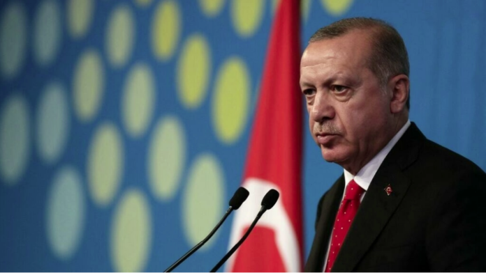 Gardienne des détroits, la Turquie reconnaît «l’état de guerre» entre Russie et Ukraine