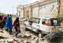 Somalie : des dizaines de morts dans une double attaque revendiquée par les Shebab