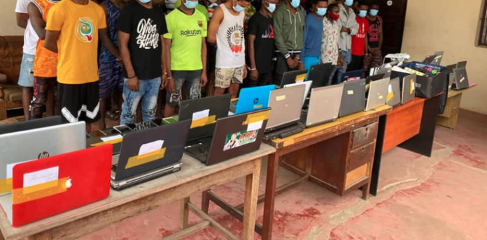 Cybercriminalité: 20 Nigérians arrêtés à Hann Maristes