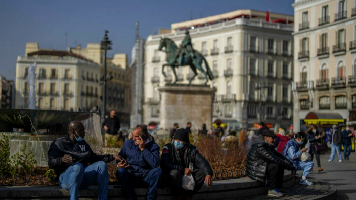 Polémique à Madrid: deux hommes s'enrichissent sur le dos de la crise sanitaire