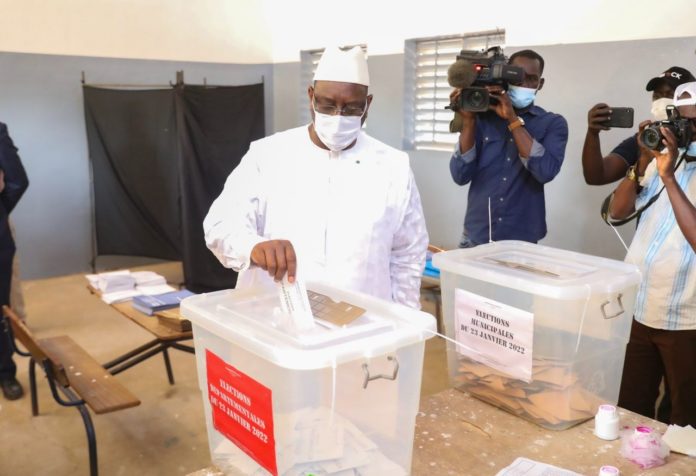 Élections : « Macky Sall souffre de ne point pouvoir gagner Dakar », Abass Fall