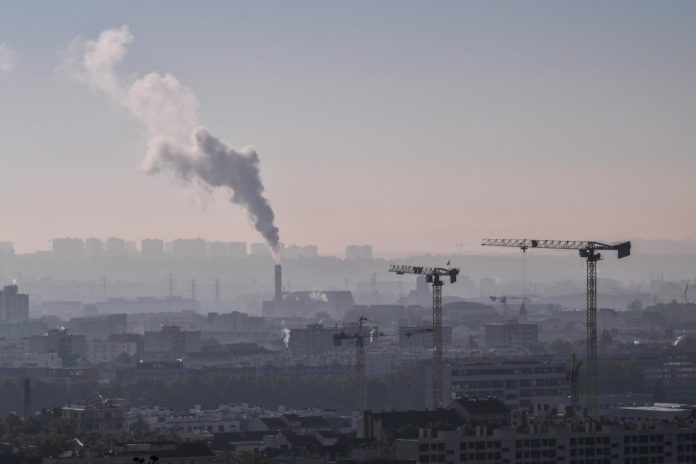 La quasi totalité de la population mondiale respire un air pollué selon l'OMS