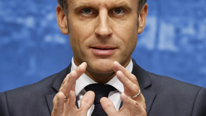 Emmanuel Macron déclenche le compte à rebours pour composer le gouvernement