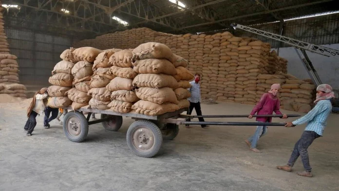 Après la farine, l'Inde envisage de restreindre ses exportations de riz brisé