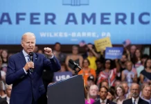 Joe Biden lance sa campagne pour les législatives et sonne la charge contre le camp Trump