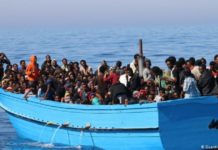 Emigration clandestine : 200 candidats victimes d’une arnaque frôlent la catastrophe en mer