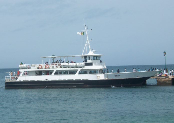 Liaison maritime : Le Conseil municipal de Gorée et le Port autonome signent une convention