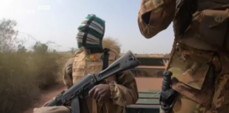 Mali: La junte face au péril d'une fusion des groupes d'ex-rebelles