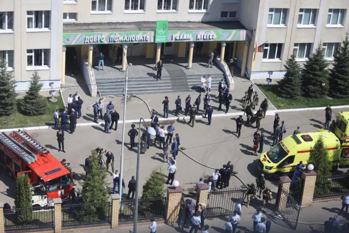 Fusillade dans une école russe: au moins 13 morts dont 7 enfants (nouveau bilan)