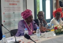 Défis sécuritaires au Sahel : Mimi Touré indexe le 3e mandat et tance Macky… (Vidéo)