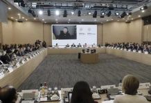 Ukraine: près d'un milliard d'euros de dons à l'issue de la conférence à Paris
