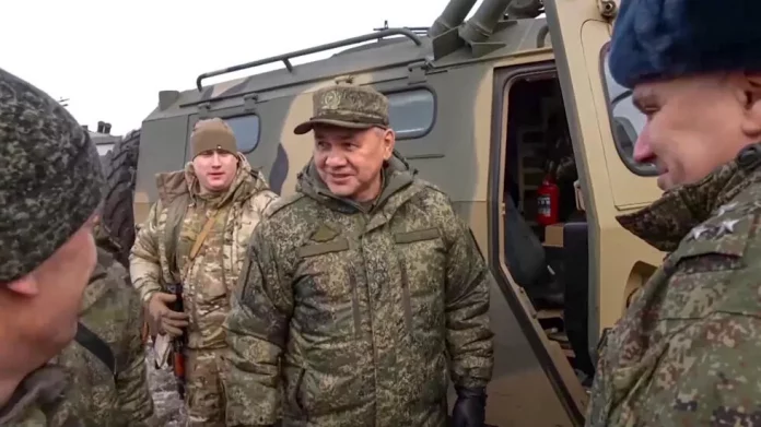Russie-Ukraine: le ministre russe de la Défense sur le front