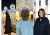 Abu Dhabi : Viviane et enfants se recueillent à la mosquée