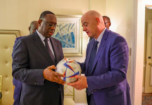 Infantino veut un stade pelé au Sénégal
