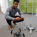 Silas Adekunle, du haut de ses 26 ans, est l’ingenieur en robotique le mieux payé au monde