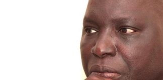 «Le gouvernement se tire une balle dans le pied», Madiambal Diagne