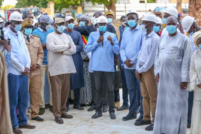 Dans le cadre de la tournée économique, le Président Macky Sall a visité ce dimanche le chantier de la sphère ministérielle administrative régionale de Kaffrine.