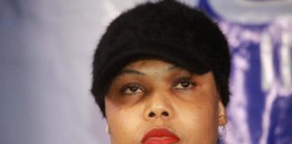 Comment Amina Poté a été roulée dans la farine !