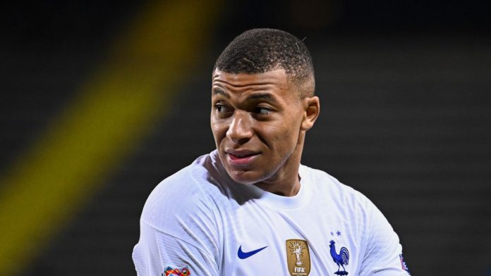 Football : Kylian Mbappé positif au Covid-19