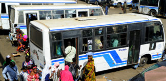 Restrictions dues à la pandémie dans le transport public: le ministre des Transports lève les mesures