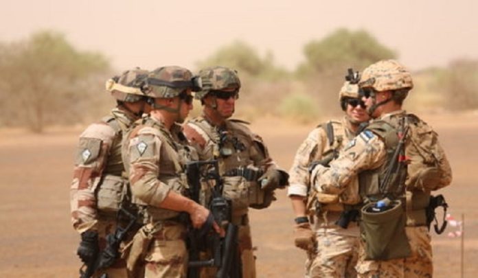 Mali : Deux soldats français tués dans l'explosion d'un engin