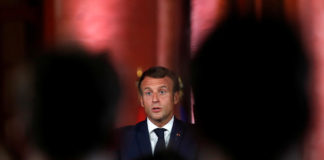 Emmanuel Macron à Beyrouth : "Les forces politiques se sont engagées à former un gouvernement dans les 15 jours"