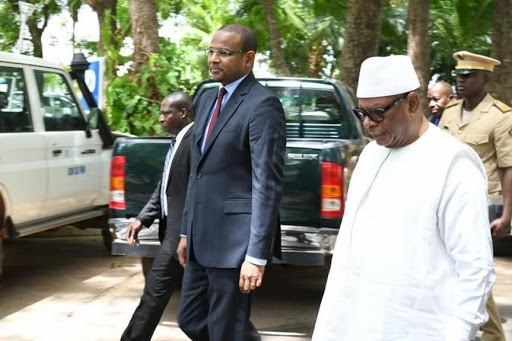 Mali: l'ancien président Ibrahim Boubacar Keïta s'envole pour les Émirats arabes unis