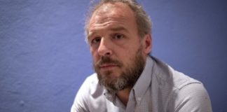Le fils de l'otage Sophie Pétronin dit rester prudent mais garde l'espoir d'une libération