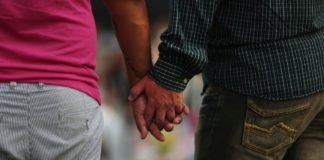 Corniche: Un couple homosexuel surpris en plein ébat sexuel