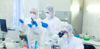 Vaccin contre le coronavirus : où en sont réellement les laboratoires?