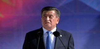 Crise politique au Kirghizstan : le président Sooronbaï Jeenbekov annonce sa démission