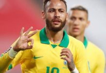 Brésil: Neymar inscrit un triplé face au Pérou et dépasse Ronaldo (vidéo)