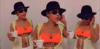 Sexy en bikini, Viviane ne veut pas vieillir (Vidéo)