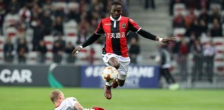 Ligue Europa : Racine Coly évacué sur civière après une lourde chute