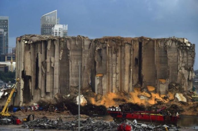 Explosion au port de Beyrouth: le Premier ministre Diab et trois ex-ministres inculpés